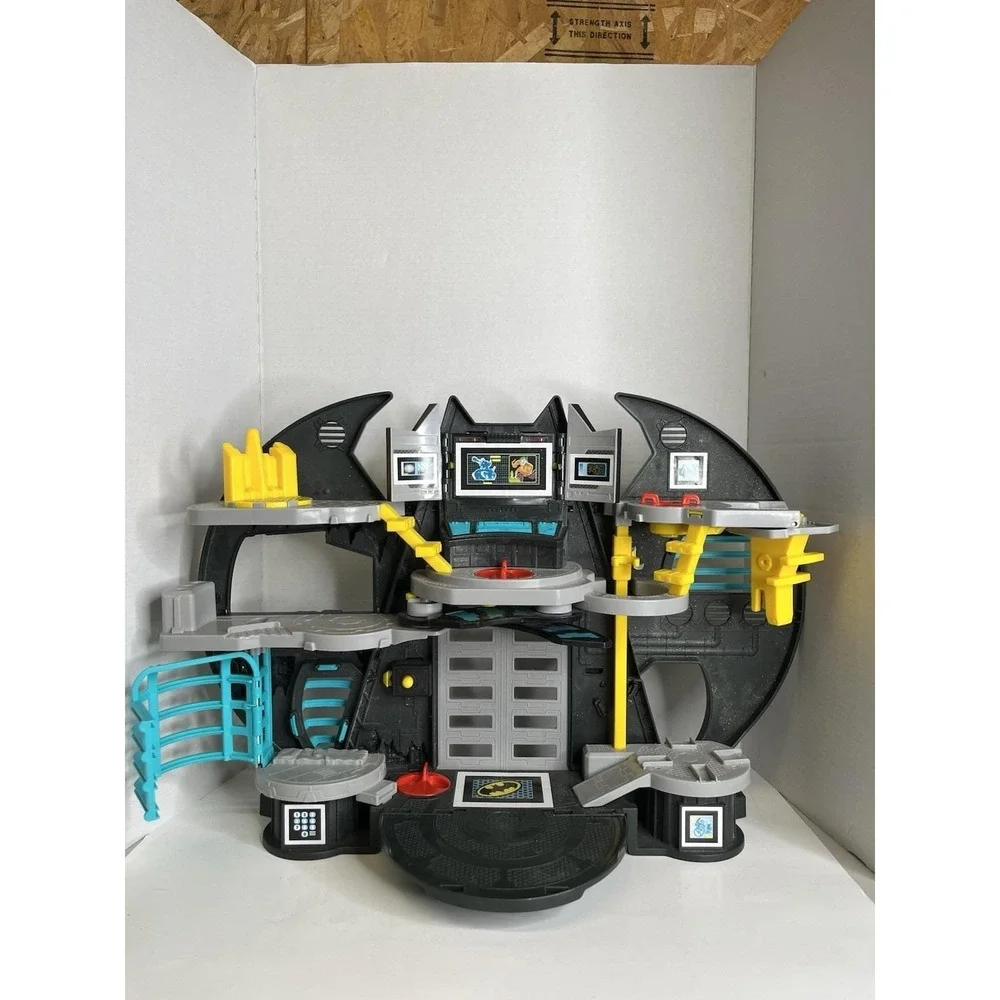 Fisher-Price Imaginext Batman‎ Batcave Playset DC Super Friends Bat Cave Toy Set